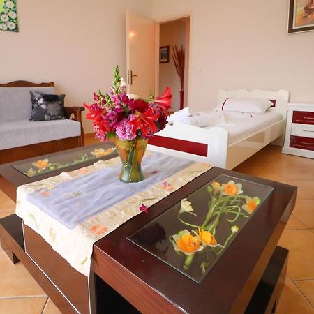 Apartments Vila Roboci Saranda Kültér fotó