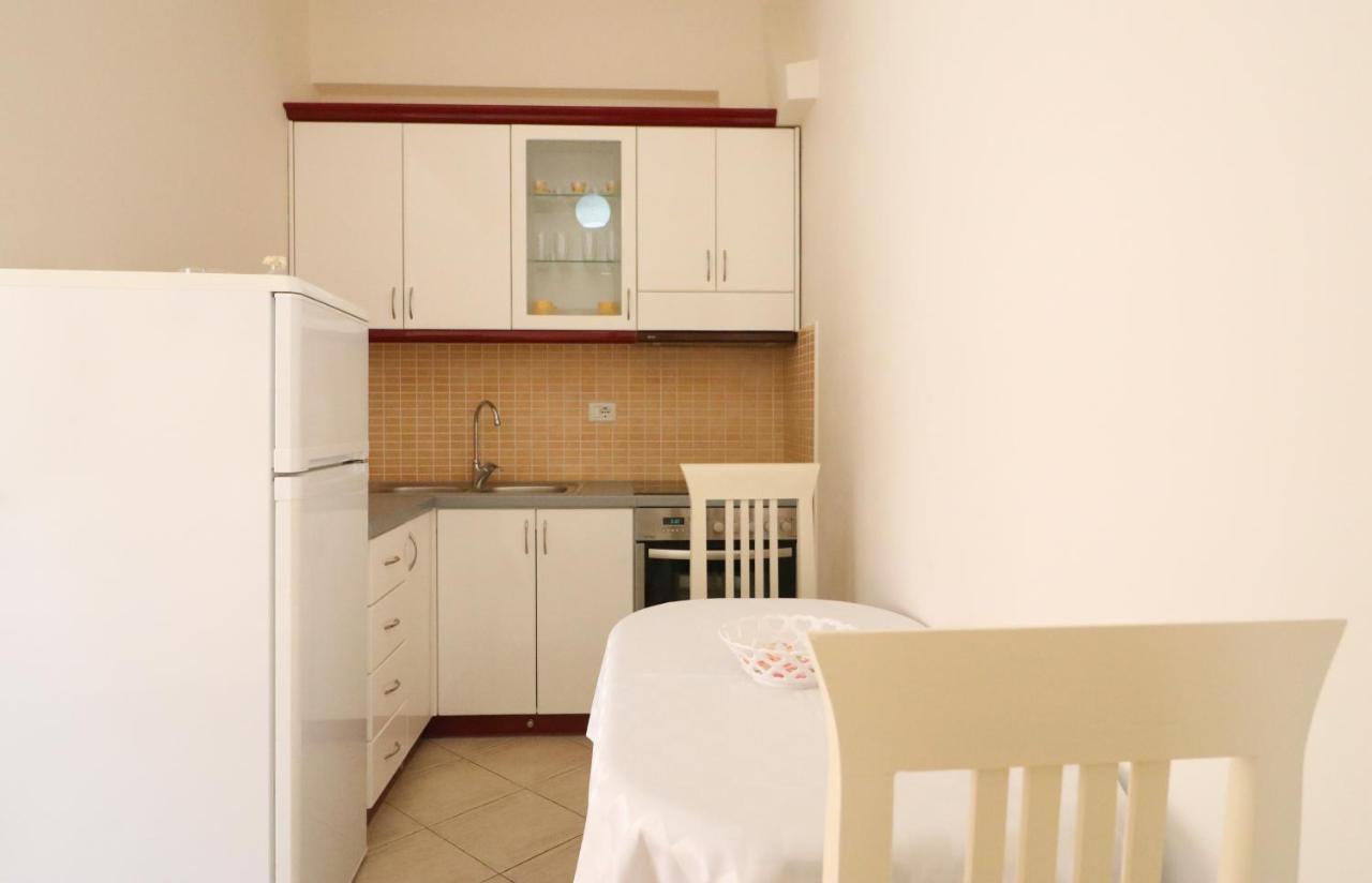 Apartments Vila Roboci Saranda Kültér fotó
