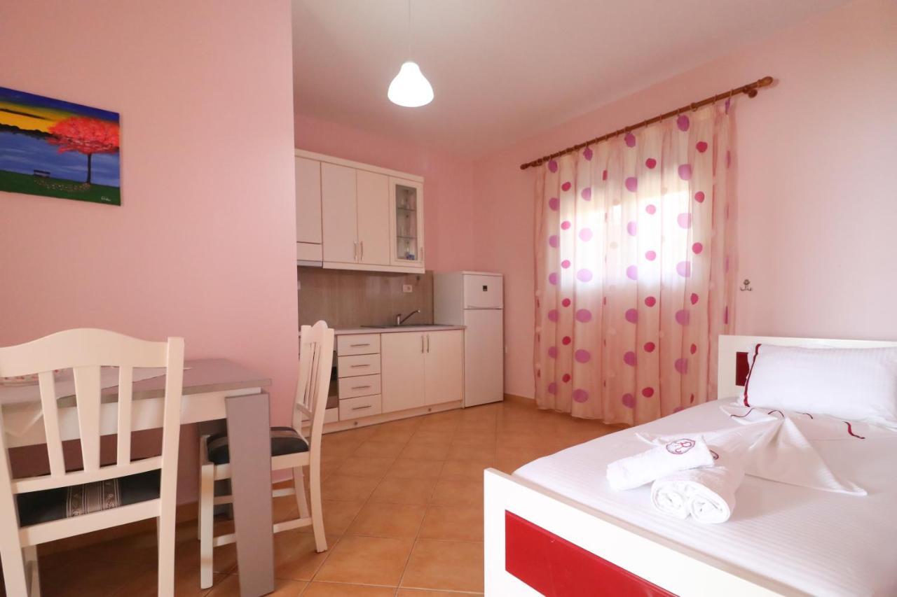 Apartments Vila Roboci Saranda Kültér fotó