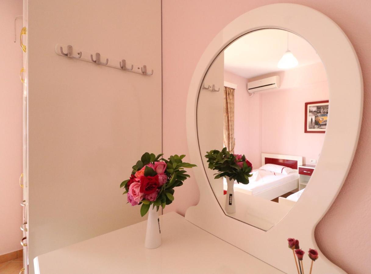 Apartments Vila Roboci Saranda Kültér fotó