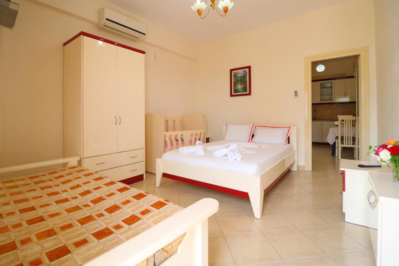 Apartments Vila Roboci Saranda Kültér fotó